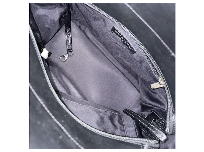 Borsa Chanel Paris Biarritz Tote PM Nero - vista 4