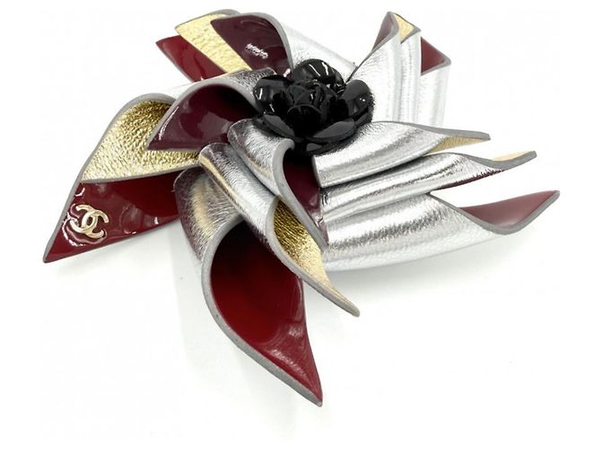 Spilla fiore Camelia Chanel Argento Rosso D'oro - vista 3