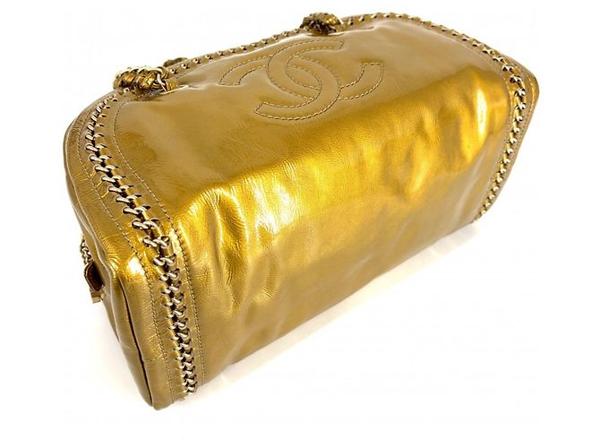 Borsa Boston in smalto dorato da donna Chanel D'oro - vista 3
