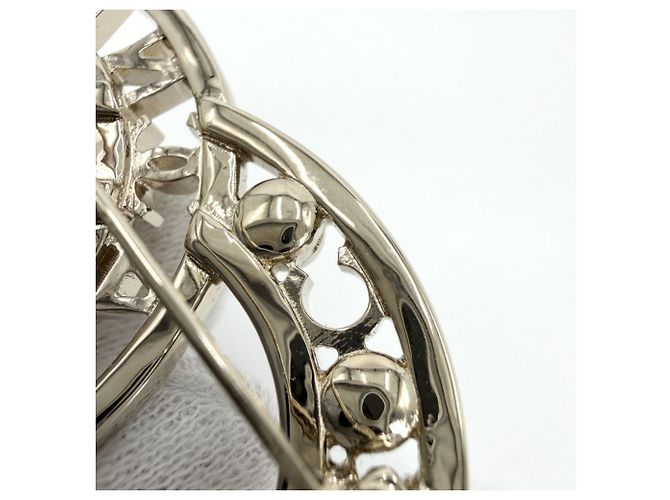 Spilla in argento Chanel con perla finta e strass - vista 6