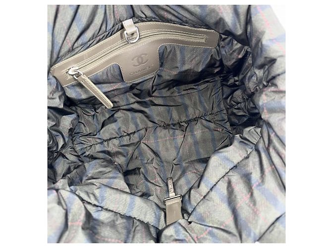 Borsa tote reversibile Coco Cocoon di Chanel Verde Cachi - vista 6