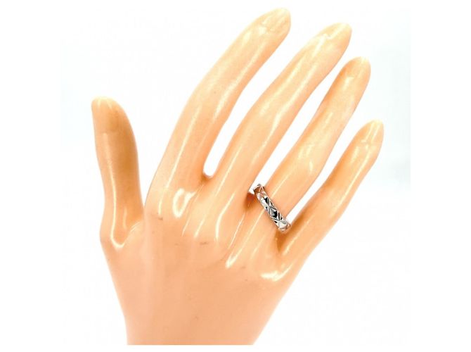 Anello Matelassé Chanel in oro bianco 18K - vista 2