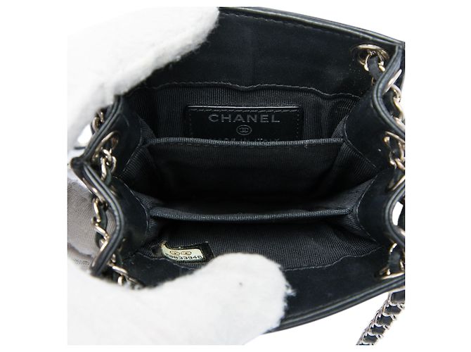 Portatفono a tracolla Chanel Black CC Patent Nero - vista 4