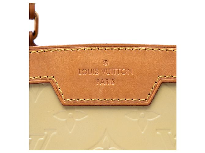 Louis Vuitton Beige Monogram Vernis Brea MM - vista 5