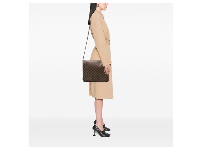 Louis Vuitton Marrone Damier Ebene Brooklyn MM - vista 8