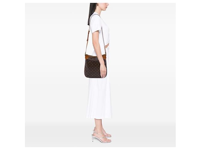 Louis Vuitton Marrone Monogram Odeon MM - vista 6