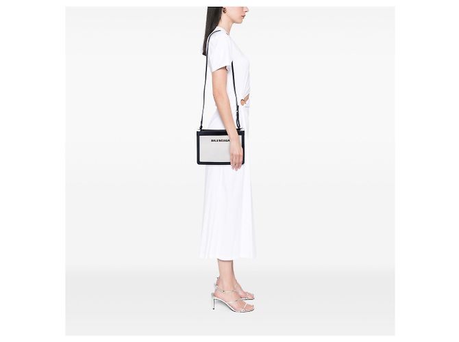 Pochette M Balenciaga in tela bianca e blu navy con tracolla Bianco - vista 6