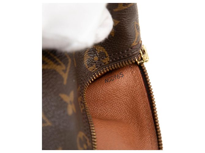 Louis Vuitton Marrone Monogram Papillon 26 - vista 6