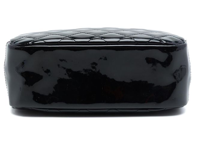 Pochette cosmetici Chanel Black CC trapuntata in vernice Nero - vista 3