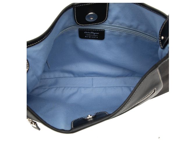 Salvatore Ferragamo Borsa a tracolla Ferragamo in tela nera e pelle - vista 4