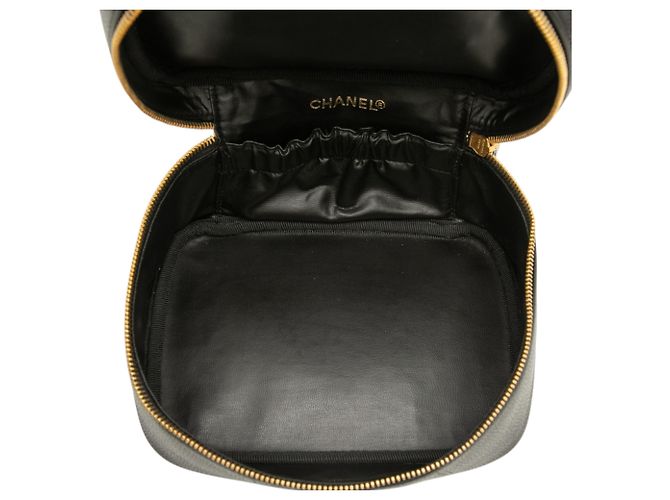 Vanity Beauty Case Chanel Black CC Caviar Nero - vista 4