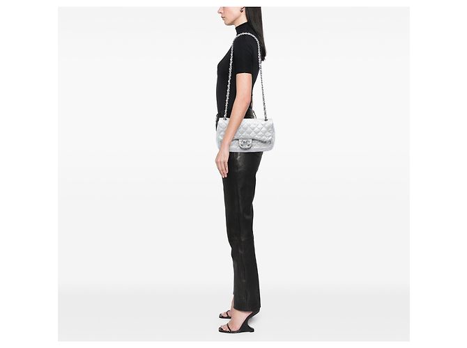 Chanel Silver Medium Calfskin Ice Cube On the Rocks Flap Argento - vista 7