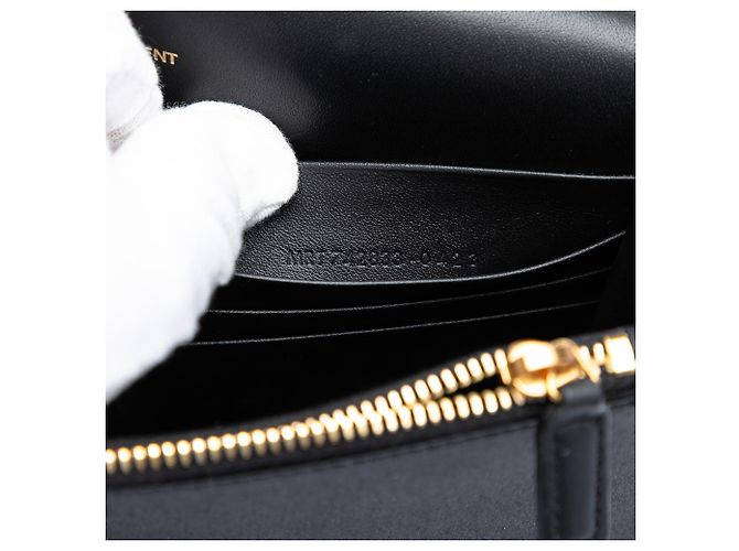 Portafoglio con catena Kate con monogramma ricamato in raso nero Saint Laurent - vista 6