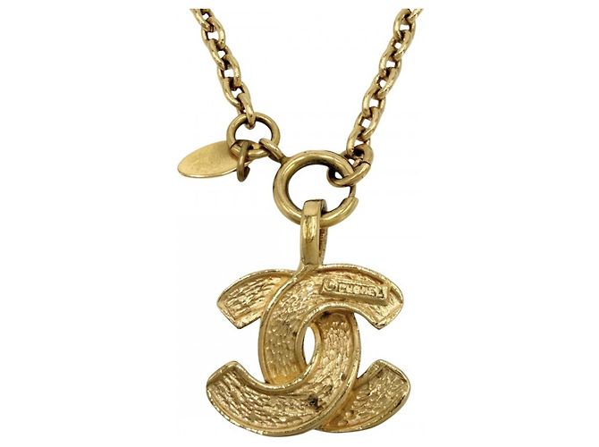 Collana Chanel Matelassé placcata oro D'oro - vista 2