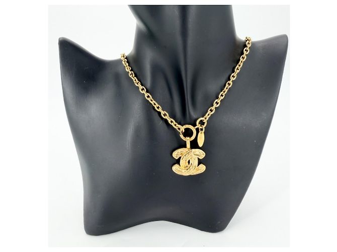 Collana Chanel Matelassé placcata oro D'oro - vista 3