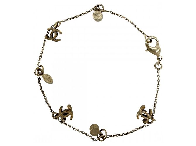 Timeless Bracciale con charm Chanel placcato oro - vista 2