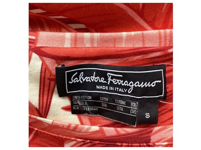 Camiseta Salvatore Ferragamo de algodón rojo con estampado tropical Roja - vista 5