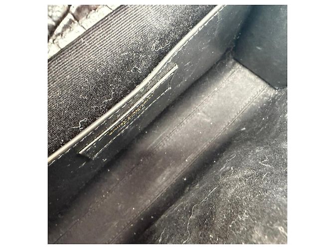 Bolsa de ombro Manhattan em couro preto com relevo de crocodilo Saint Laurent - vista 7