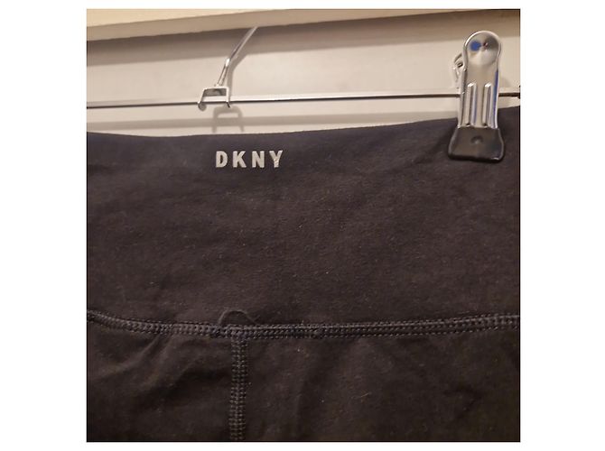 DKNY Pantaloncini sportivi neri con strisce laterali - vista 4