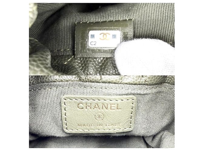 Borsa a tracolla Chanel in pelle di vitello granulata kaki Cachi - vista 5