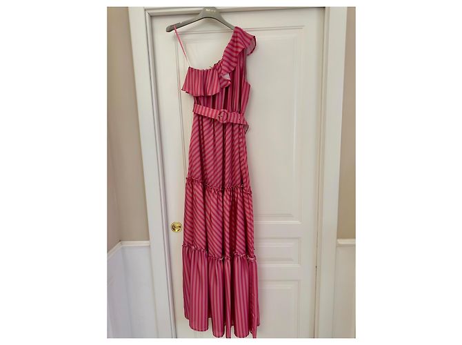 Autre Marque Preview Giorgia & Johns Rosa Gestreiftes One-Shoulder Maxikleid Pink - Ansicht 2