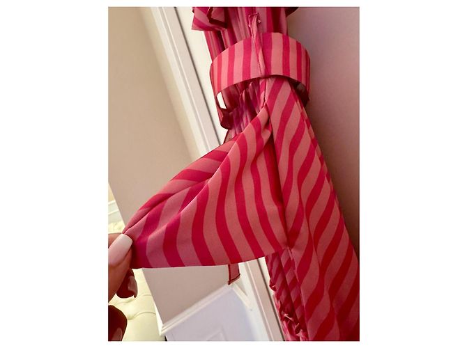 Autre Marque Preview Giorgia & Johns Rosa Gestreiftes One-Shoulder Maxikleid Pink - Ansicht 9