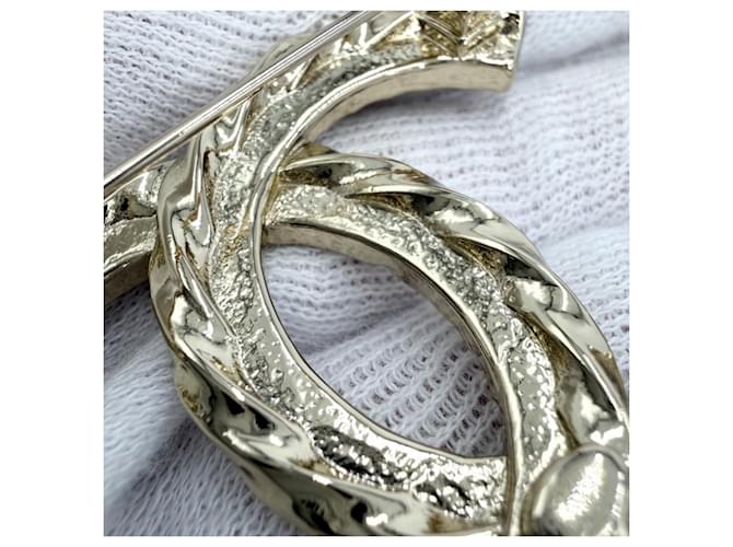 Spilla Chanel in oro e strass D'oro - vista 5