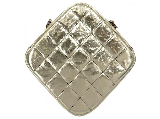 Borsa a tracolla in pelle dorata Chanel D'oro - vista 2