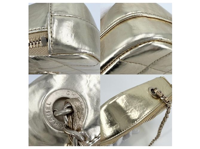 Borsa a tracolla in pelle dorata Chanel D'oro - vista 7