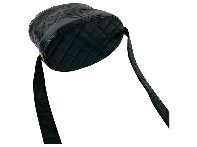 Vanity Chanel Vintage Coco Mark Lammfell Schultertasche mit Quaste Schwarz - Ansicht 4