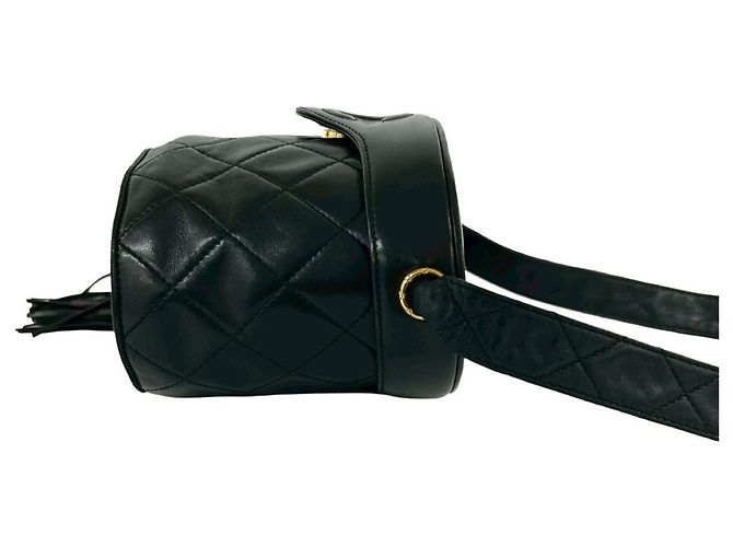 Vanity Chanel Vintage Coco Mark Lammfell Schultertasche mit Quaste Schwarz - Ansicht 6