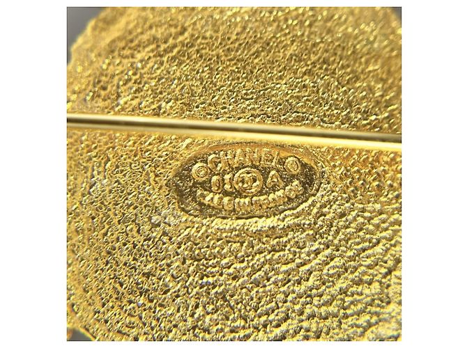 Chanel Brosche mit Kunstperlen-Akzenten Weiß Golden - Ansicht 4
