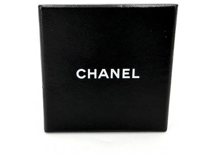 Orecchini a lobo Chanel placcati oro con perle finte - vista 7