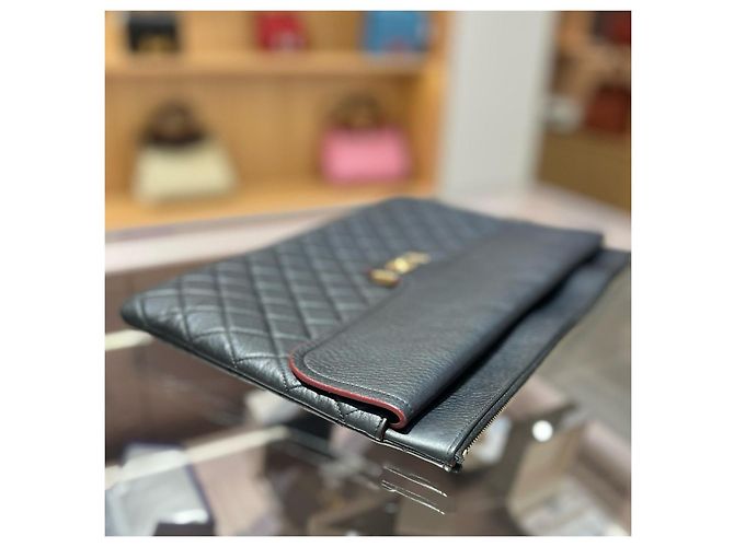 Chanel Gesteppte Leder-Clutch Schwarz - Ansicht 4