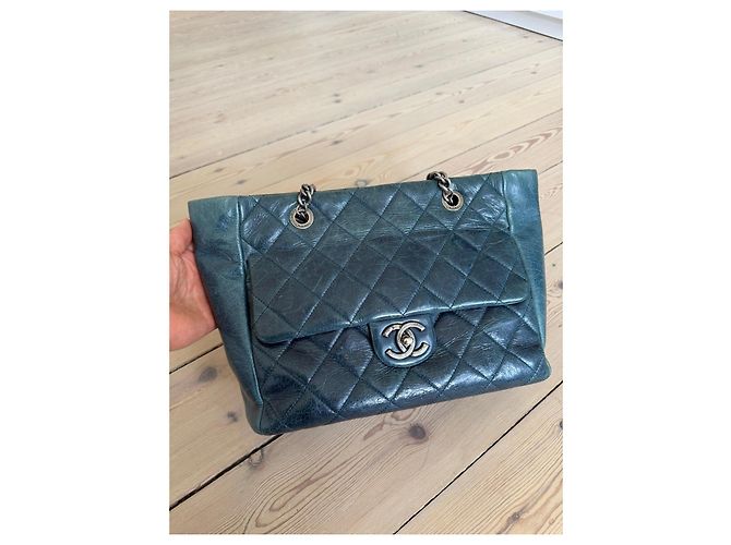 Chanel Timeless Shopping Bag Agnello Blu - vista 8