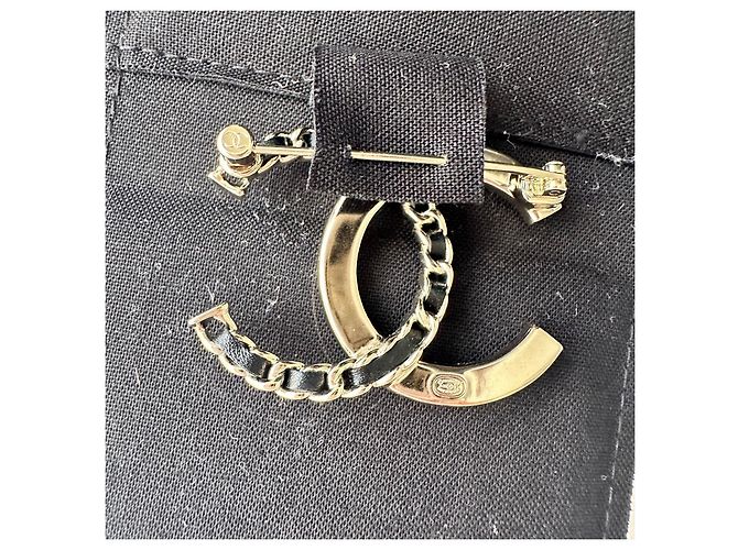 Spilla Chanel CC Logo Cristalli e Pelle Nero Gold hardware - vista 3