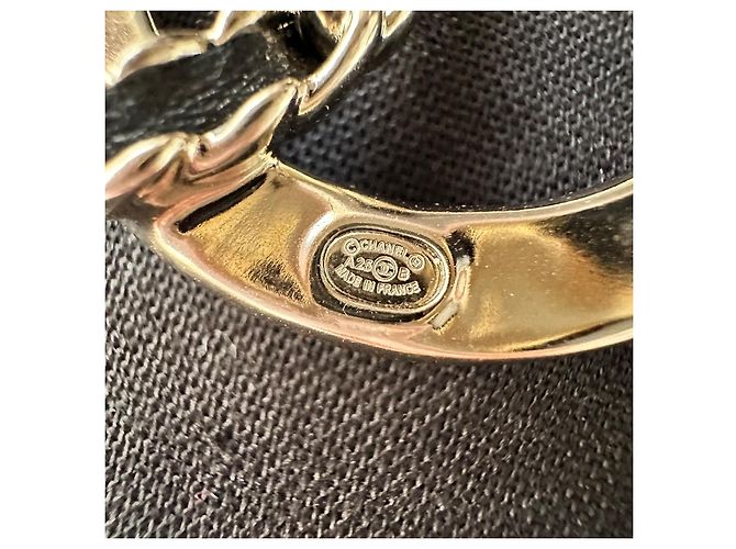 Spilla Chanel CC Logo Cristalli e Pelle Nero Gold hardware - vista 4