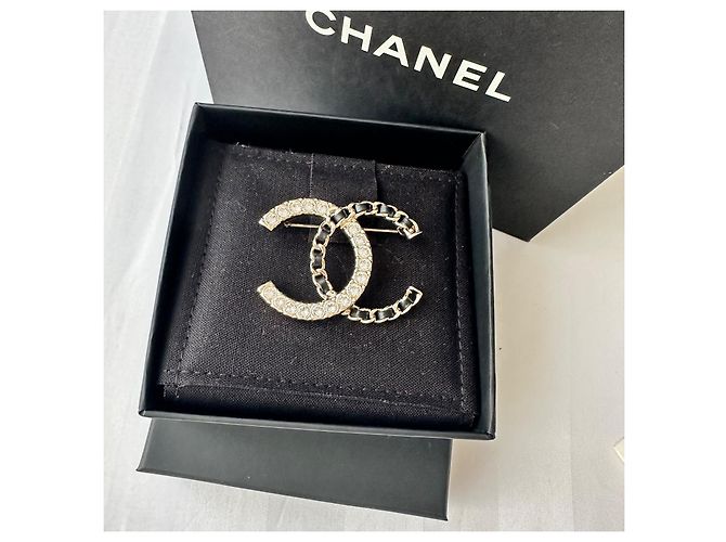 Spilla Chanel CC Logo Cristalli e Pelle Nero Gold hardware - vista 5