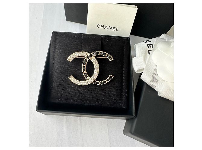 Spilla Chanel CC Logo Cristalli e Pelle Nero Gold hardware - vista 6