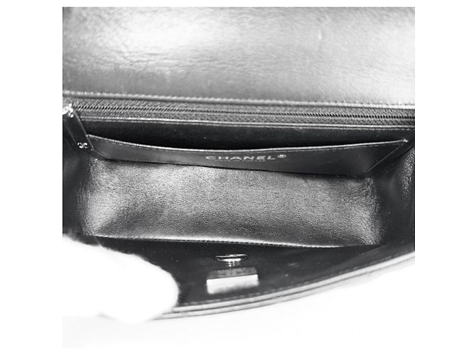 Borsa a Spalla Chanel Mini Matelasse Nero - vista 4