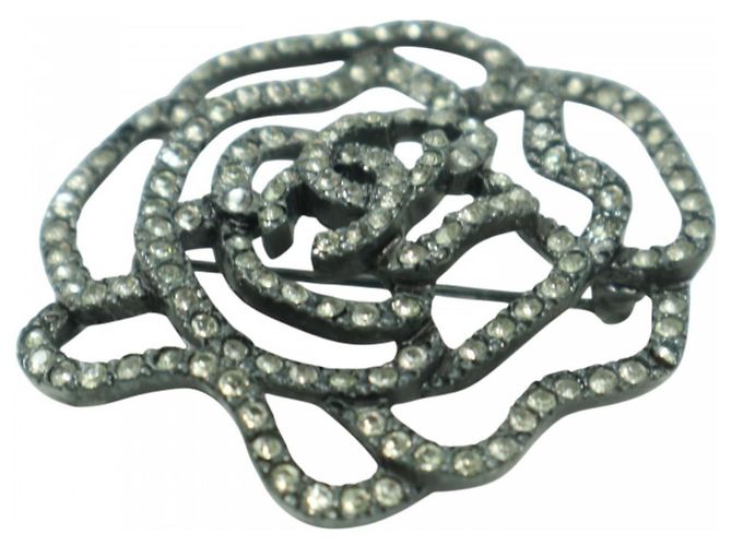 Spilla Vintage Chanel con Strass Metallico - vista 3