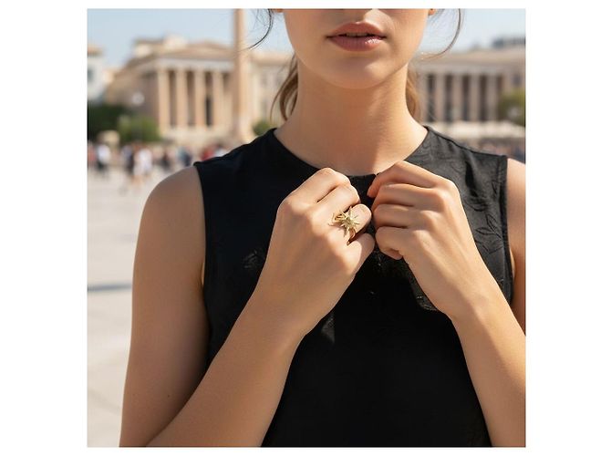 Dior Cocktailring Sternen-Sonnenstrahl Medaillon, Gold-Finish, Größe M Golden - Ansicht 2