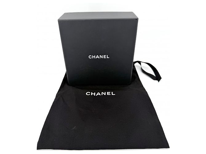 Bolsa de ombro Chanel Matelassé em pele de cordeiro preta Preto - vista 9