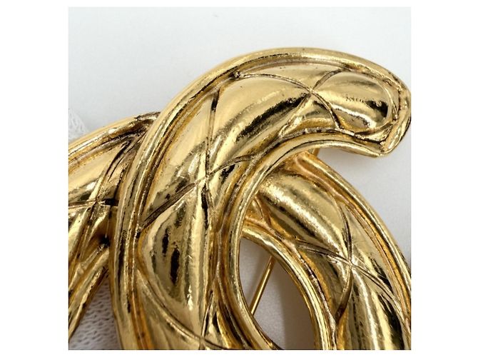 Spilla Chanel Vintage Matelassé Gold D'oro - vista 6