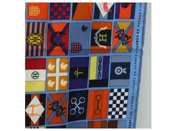 Hermès Carré 90 Sciarpa "En Voyage" Seta Blu Autentica 190238M - vista 13