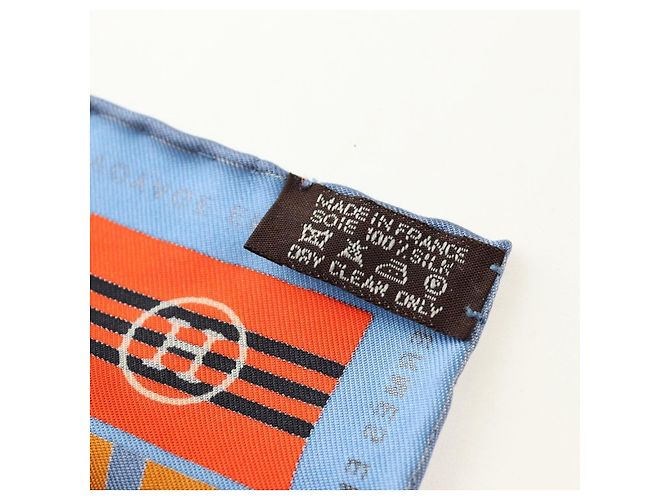 Hermès Carré 90 Sciarpa "En Voyage" Seta Blu Autentica 190238M - vista 16