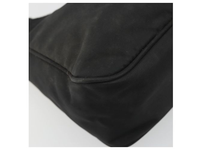 Pochette PRADA in nylon nero con dettagli argento Auth 186598 - vista 14