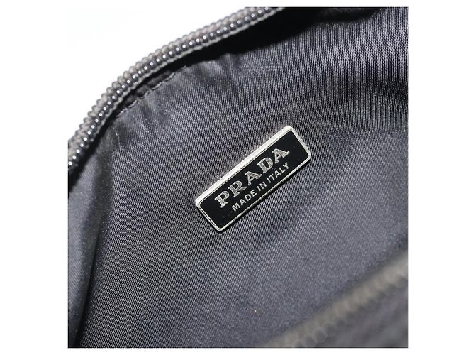 Pochette PRADA in nylon nero con dettagli argento Auth 186598 - vista 18