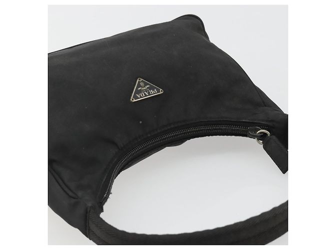 Pochette PRADA in nylon nero con dettagli argento Auth 186598 - vista 6