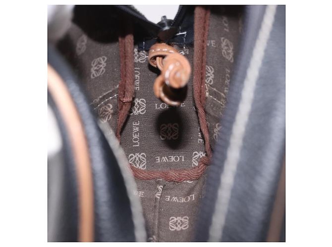 Borsa a Spalla LOEWE Anagram in Pelle Nera e Oro Auth BA13716 Nero D'oro - vista 17